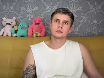 Chaturbate Sex Cam of danny_love01