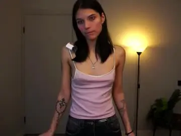 Chaturbate Free Porn Cam of lilyhettrick