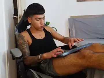 Chaturbate Sex Chat of russell_adams_