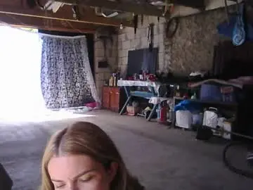 Chaturbate Best Webcam of _hidden_frommymoom_
