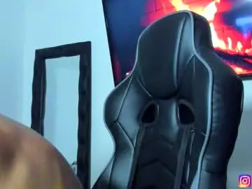 Chaturbate Free Porn Cam of andy_walker_