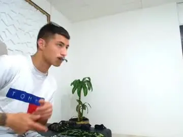 Chaturbate Free Live Porn of mr_porn_9