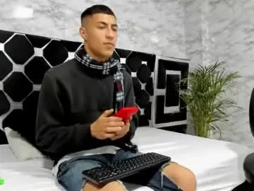 Chaturbate Adult Video Chat of mr_porn_9