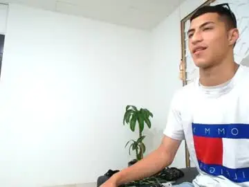Chaturbate Nude Webcam of mr_porn_9