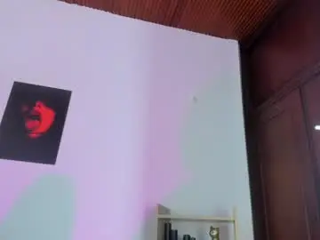 Chaturbate Watch Live Sex Cams of ale_alejandra