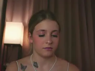 Chaturbate Adult Video Chat of ceceliapidcock