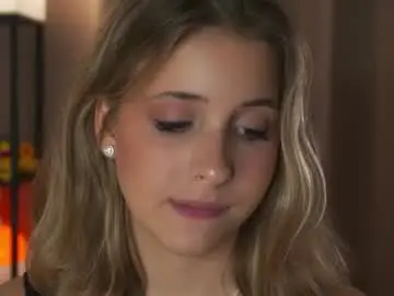 Chaturbate Free Porn Cam of ceceliapidcock