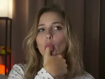 Chaturbate Sex Chat of ceceliapidcock