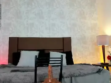 Chaturbate Free Porn Cam of isisgolden_