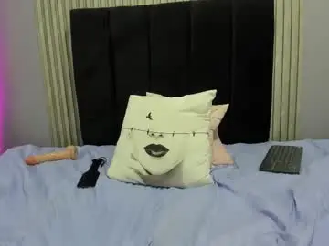 Chaturbate Free Porn Cam of paulinna_curvy