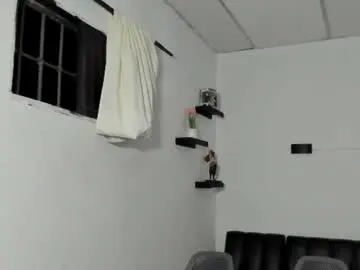 Chaturbate Free Live Porn of santy_stump