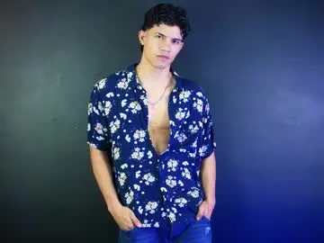 Chaturbate Sex Cam of guts_x