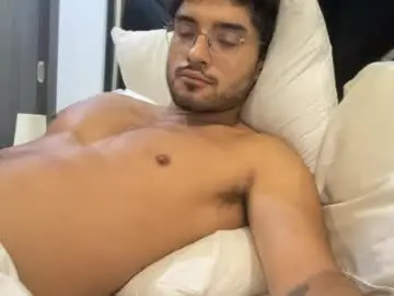 Chaturbate Best live sex cam show of bdever7