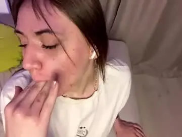 Chaturbate Live Sex Cam of cleotilderinde