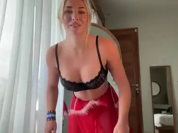 Chaturbate Live Sex Cam of heyskylar