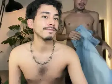 Chaturbate Sex Chat of noah_and_steven