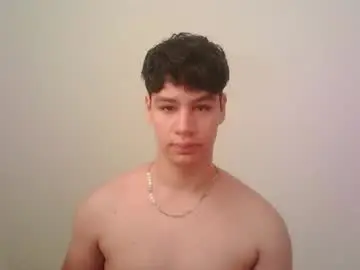 Chaturbate Sex Cam of zeus_183