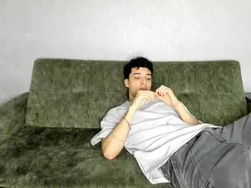 Chaturbate Free Porn Cam of pelusos_mens