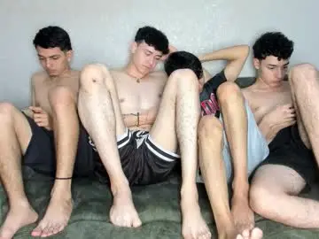 Chaturbate Free Porn Cam of pelusos_mens
