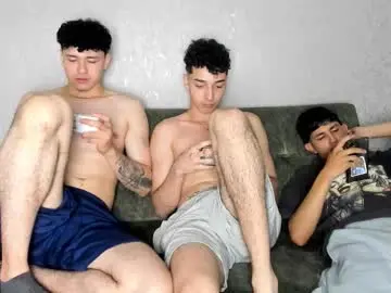 Chaturbate Live Sex Cam of pelusos_mens