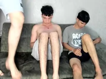 Chaturbate Watch Live Sex Cams of pelusos_mens