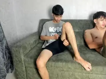 Chaturbate Free Porn Cam of pelusos_mens