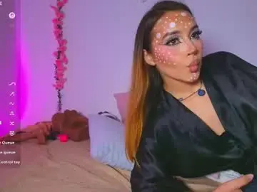 Chaturbate Live Sex Cam of pollygrey_1