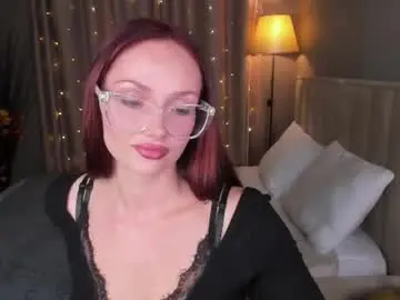 Chaturbate Live Sex Cam of madeline_perry