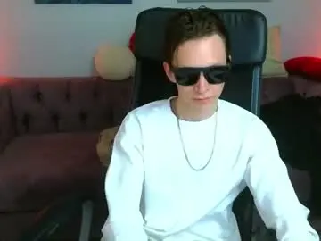 Chaturbate Sex Chat of meverik_oushen