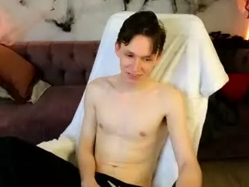 Chaturbate Live Porn of meverik_oushen