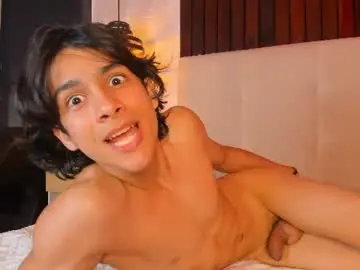 Chaturbate Watch Live Sex Cams of cheys_mast