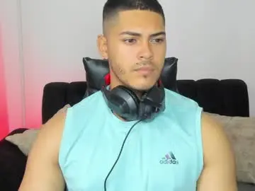 Chaturbate Live Sex Cam of iamdylan777