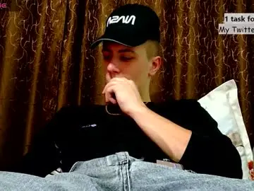 Chaturbate Adult Video Chat of brell_line