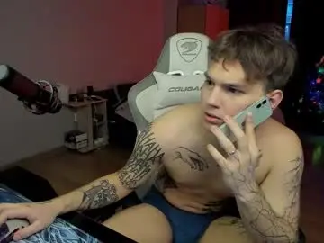 Chaturbate Live Sex Cam of vova_belkin_