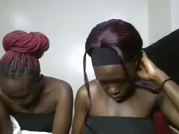 Chaturbate Live Sex of hot_petite1