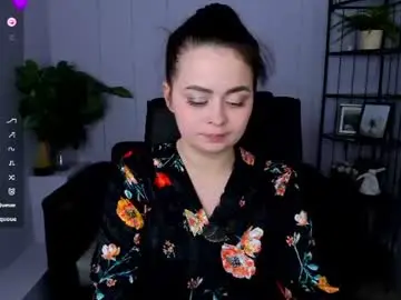 Chaturbate Live Sex Cam of shy_kittenn