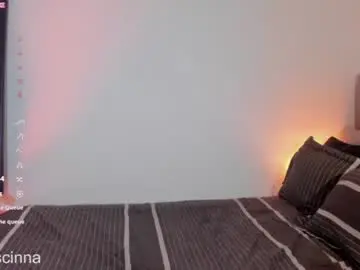 Chaturbate Live Sex Cam of vampy__cinna