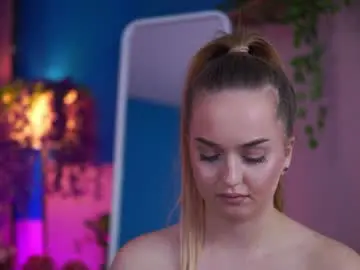 Chaturbate Best live sex cam show of elyssawetxx