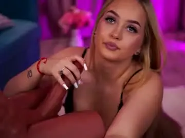 Chaturbate Live Porn of elyssawetxx