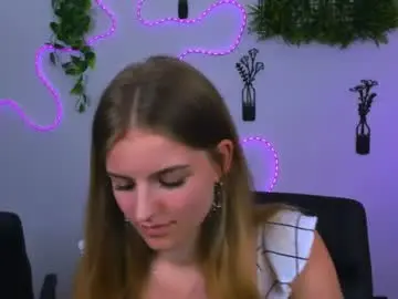Chaturbate Live Sex Cam of aria_glow