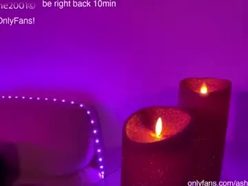 Chaturbate Live Sex Cam of ashleykane2001