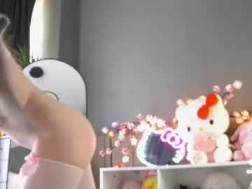 Chaturbate Live Sex Cam of lucille_evans