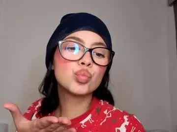 Chaturbate Watch Live Sex Cams of lilypanda