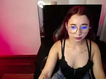 Chaturbate Sex Chat of lyrarose_