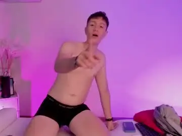Chaturbate Free Porn Cam of space_boys18