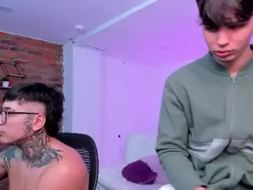 Chaturbate Best live sex cam show of space_boys18