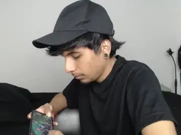 Chaturbate Adult Webcams of khevinlopezonig