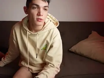 Chaturbate Nude Webcam of mattyaiden