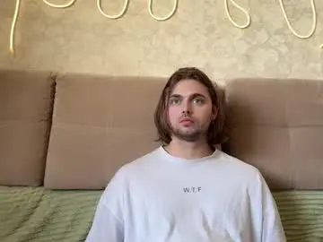 Chaturbate Live Sex Cam of eva_calvin