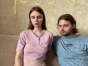 Chaturbate Live Sex Cam of eva_calvin